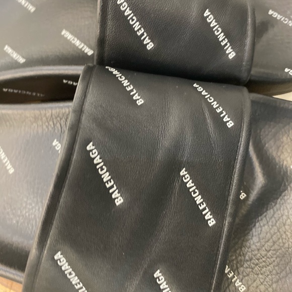 *authentic* Balenciaga slides - Picture 2 of 7